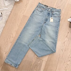 NWT 726930219 Levis ribcage straight ankle 29 29